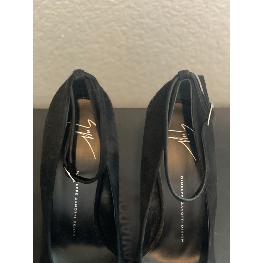 NIB Giuseppe Zanotti Suede Ankle Strap Platform Pumps - Picture 3 of 4